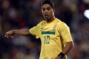 开云娱乐-《ApexLegends》天空之城：新战场开启，巧布兵阵迎战巅峰对决